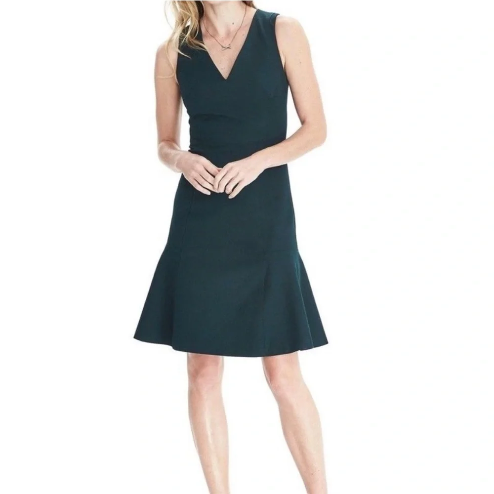 Banana Republic Bi Stretch Fit Flare Dress. - Picture 1 of 5